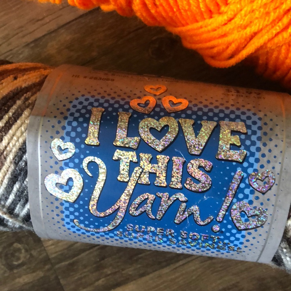 4-Pack Bundle of Yarn - Picture 2 of 7